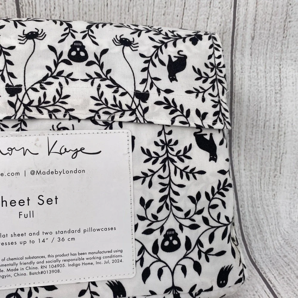 London Kaye Sheet Set Full White Black Halloween Cat Skull Ghost Bat Microfiber